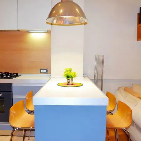 Help Ukrainian Volunteers - Not For Rent Apartment