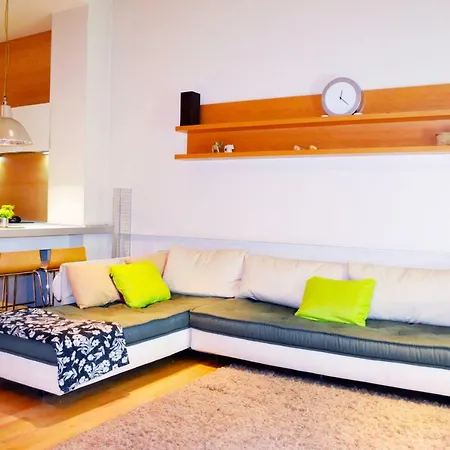 Help Ukrainian Volunteers - Not For Rent Apartment