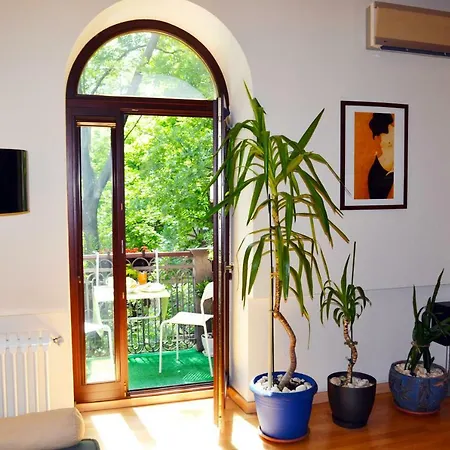 Apartment Help Ukrainian Volunteers - Not For Rent Odesa