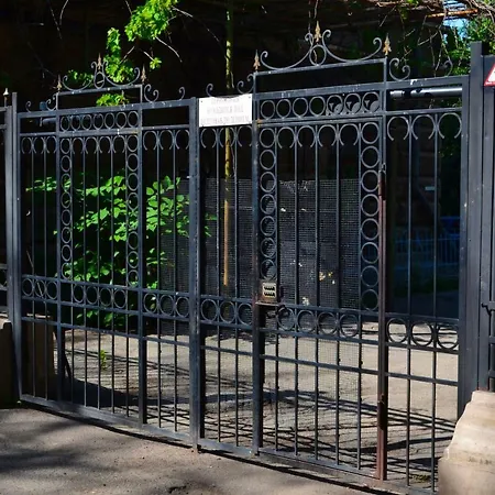 Help Ukrainian Volunteers - Not For Rent Lejlighed